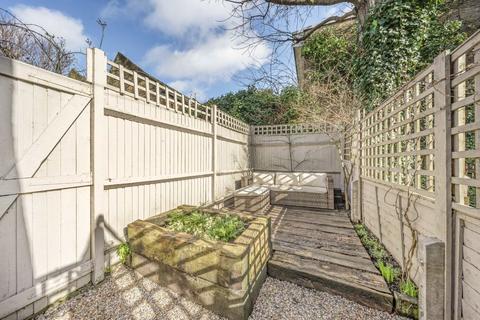 38a Ramsden Road, London, SW12 8QY