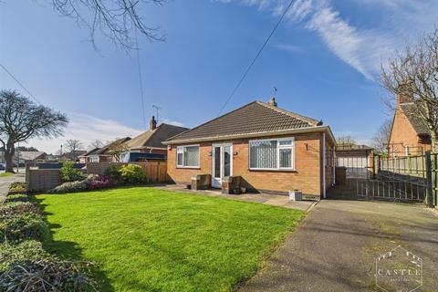 2 bedroom detached bungalow for sale, Greenmoor Road, Burbage, Hinckley