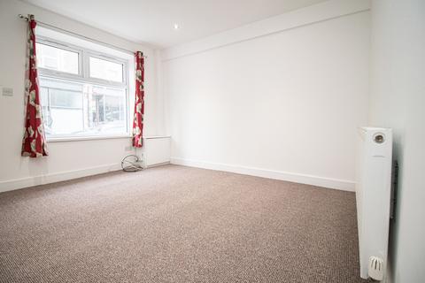 1 bedroom flat to rent, High Street, Barry CF62