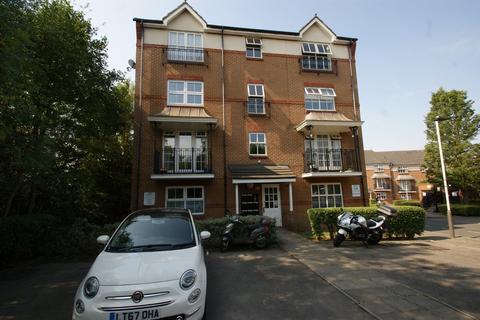 2 bedroom apartment to rent, Shaftesbury Gardens, London NW10