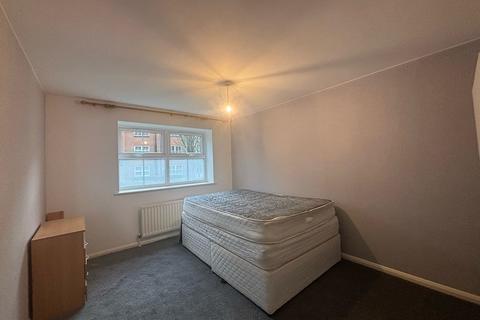 2 bedroom apartment to rent, Shaftesbury Gardens, London NW10