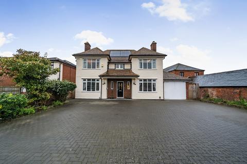 undefined, Hucclecote Road, Gloucestershire GL3