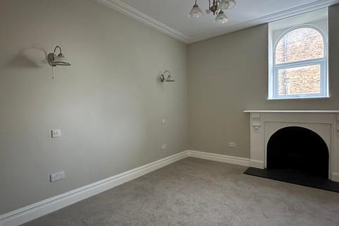 1 bedroom flat to rent, 84 High Street, Broadstairs, CT10