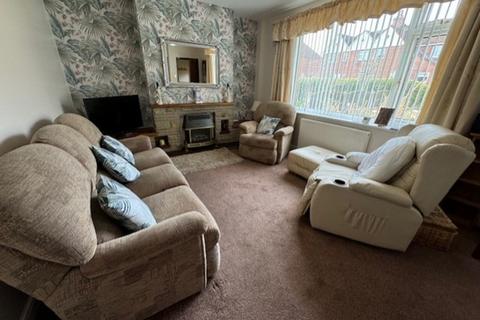 3 bedroom semi-detached house for sale, West Avenue, South Elmsall