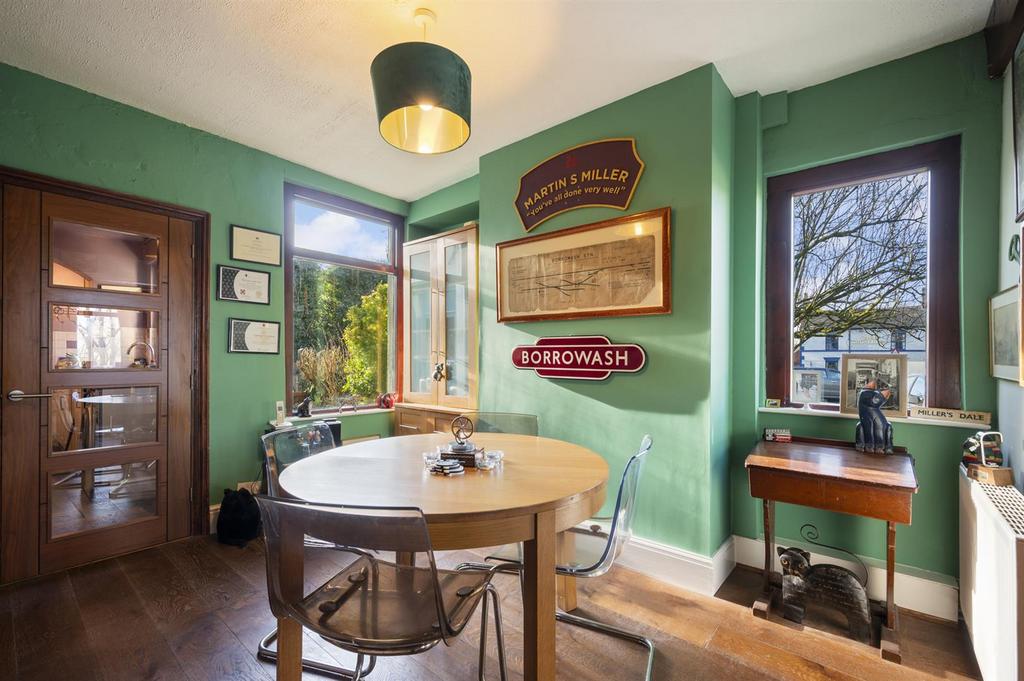 Dining Room .jpg