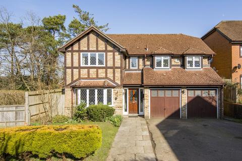 5 bedroom detached house for sale, Ward Close, Wadhurst