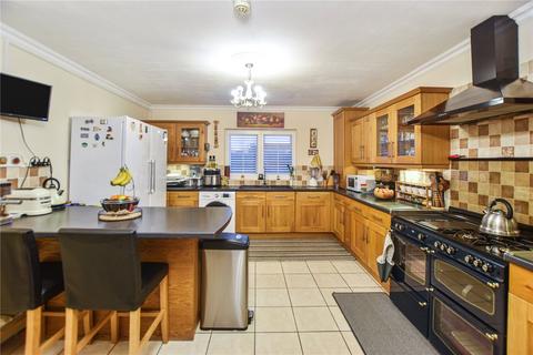 4 bedroom semi-detached house for sale, Newick Close, Bexley, DA5