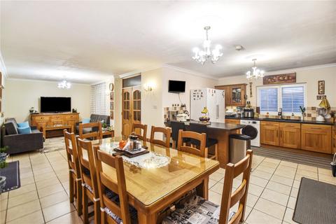 5 Newick Close, Bexley, DA5 1PZ