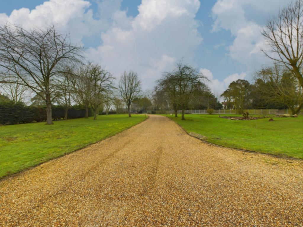 Drive CAM02314 G0-PR0077-STILL037