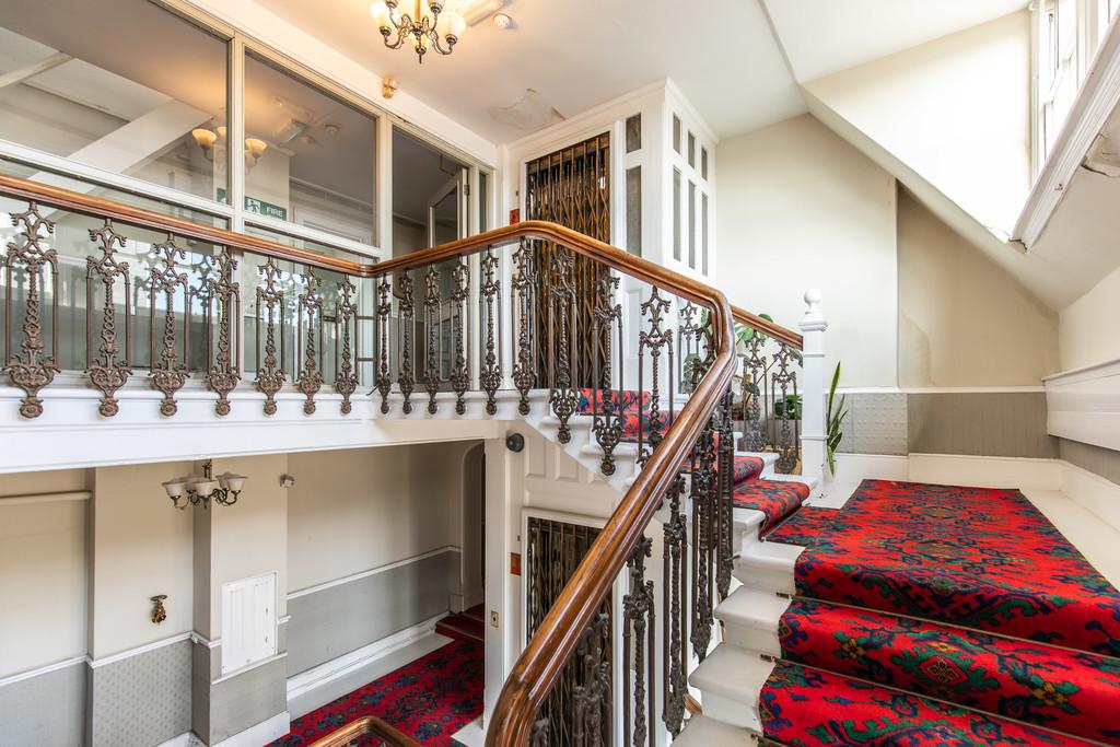35 Gwydyr Mansions14