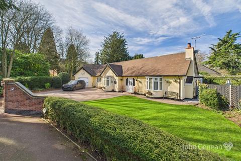 4 bedroom detached bungalow for sale, The Pastures, Repton