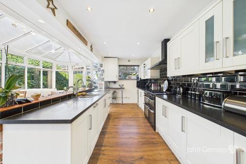 4 bedroom detached bungalow for sale, The Pastures, Repton