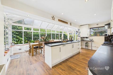 4 bedroom detached bungalow for sale, The Pastures, Repton