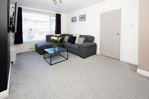 1 Glenthorne Drive, Ashton-under-lyne, OL7 9DT