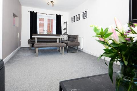 1 Glenthorne Drive, Ashton-under-lyne, OL7 9DT