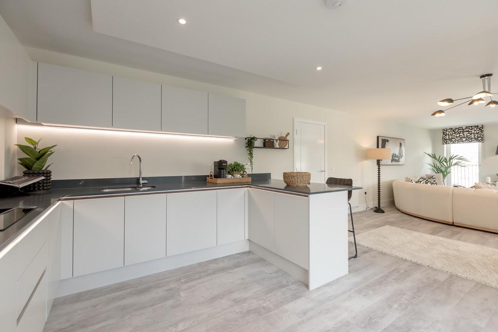 69758 Queenswater Apartments-075