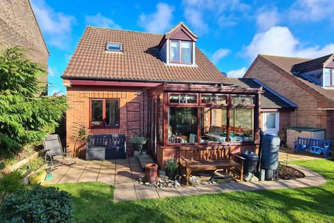 3 bedroom chalet for sale, Waterfield Meadows, North Walsham