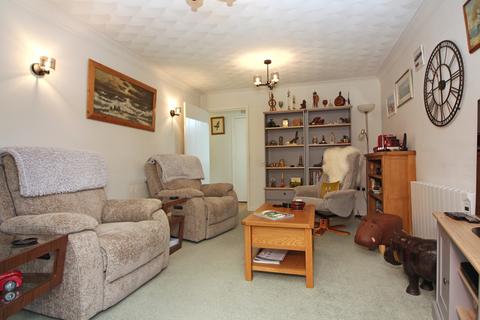 3 bedroom chalet for sale, Waterfield Meadows, North Walsham