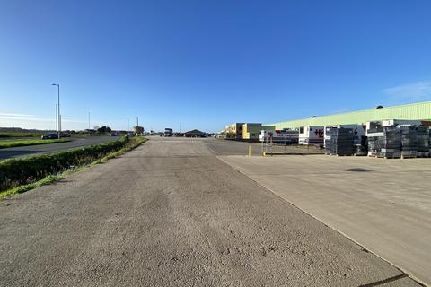 Distribution warehouse to rent, JZ Buildings, Washway Road, Holbeach PE12 8LT