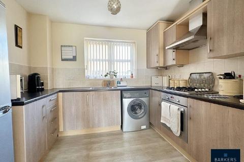 2 bedroom apartment for sale, Laithe Hall Avenue, Cleckheaton