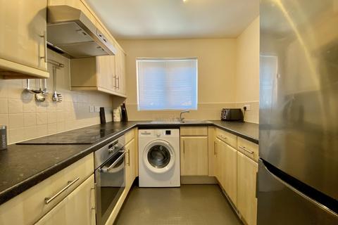 2 bedroom flat to rent, Ankatel Close, Weston-super-Mare, North Somerset