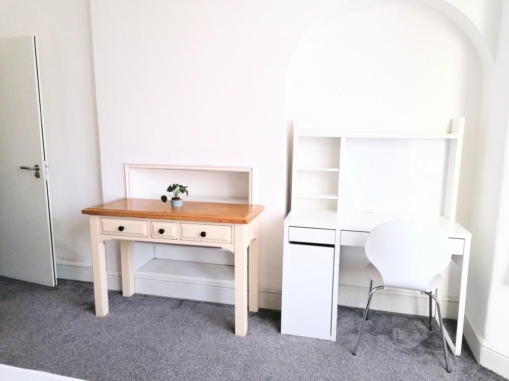 Room 1-1