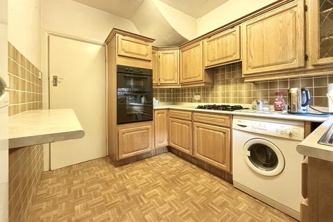 3 bedroom terraced house for sale, Queensville Road, Clapham Park