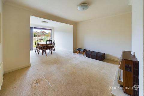 3 bedroom semi-detached bungalow for sale, Oldershaw Road, East Leake