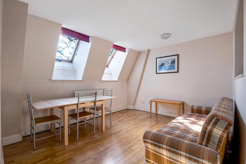 1 bedroom flat for sale, Ark Court, Alkham Road, London, N16