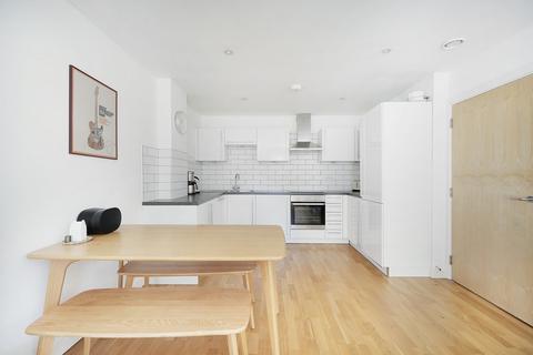 2 bedroom apartment for sale, Winkfield Road, London N22