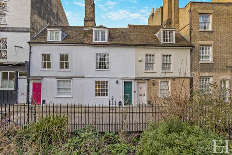 2 bedroom townhouse for sale, Little St. Marys Lane, Cambridge