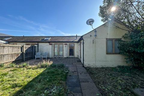 1 bedroom semi-detached bungalow to rent, St. Neots Road, Cambridge CB23