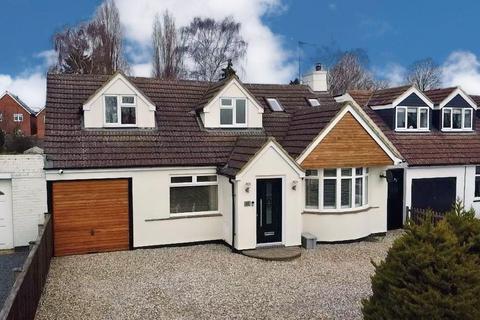 4 bedroom detached house for sale, Newport Pagnell Road, Hardingstone, Northampton NN4