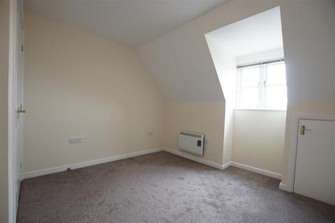 2 bedroom apartment to rent, Martinique Square , Bowling Green Street, Warwick