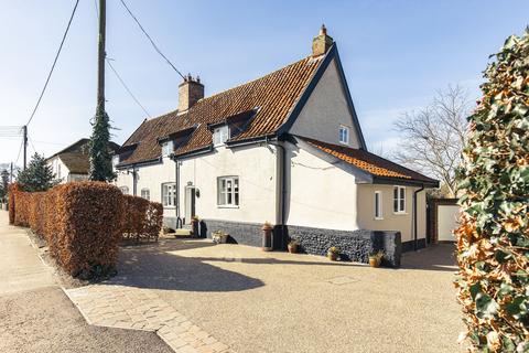 4 bedroom cottage for sale, Great Hockham