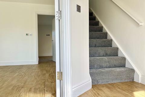 undefined, Wolverton Road, Great Linford, Milton Keynes, MK14