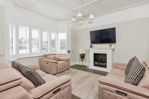 18 Hartley Road, Longfield, DA3 7PE