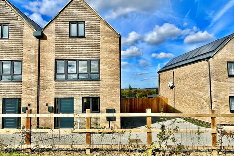 undefined, Wolverton Road, Great Linford, Milton Keynes, MK14