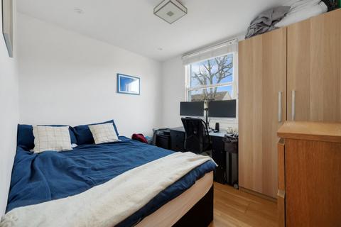 3 bedroom flat to rent, Huddleston Road, Tufnell Park, London