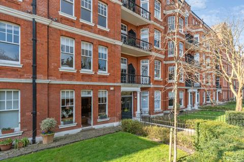3 bedroom flat to rent, Albany Mansions, Albert Bridge Road, London
