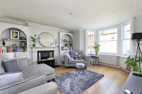 2 bedroom flat to rent, Northcote Road, London