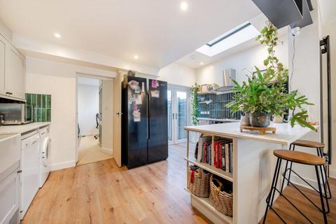 3 bedroom terraced house for sale, Lannoy Road, London SE9