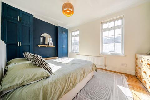 66 Lannoy Road, London, SE9 2BN