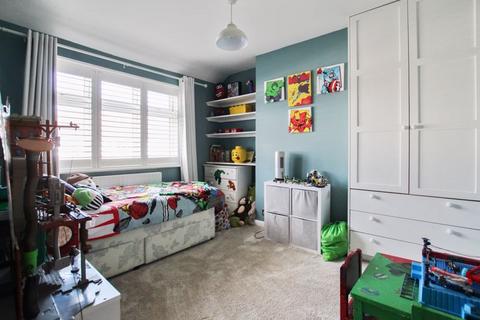 129 Glenview, London, SE2 0SB