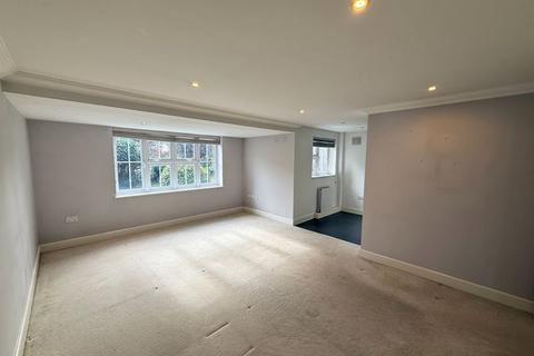 2 bedroom maisonette to rent, Stanstead Road, Caterham