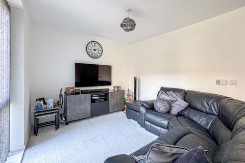 2 bedroom apartment to rent, Coxwell Boulevard, London