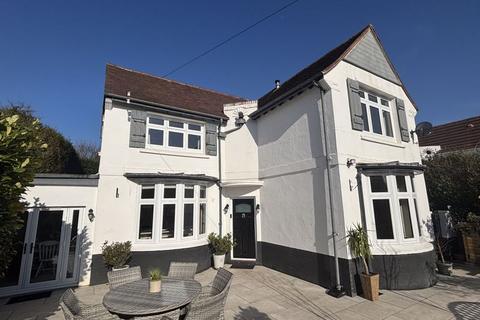 3 bedroom detached house for sale, Clifton Road, Abergavenny