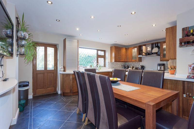 Dining kitchen