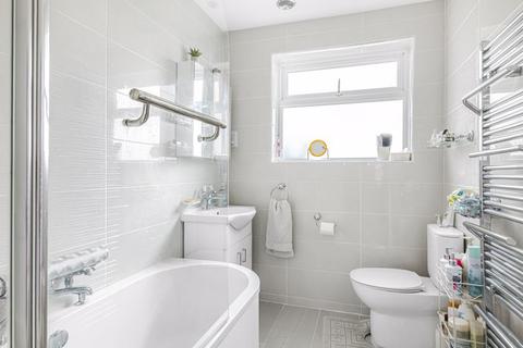 66 Howard Avenue, Bexley, DA5 3BE