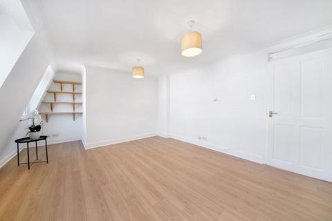 2 bedroom flat to rent, Roman Road, London